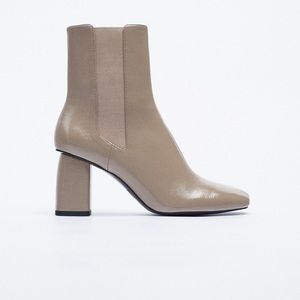 Zara NWT heeled ankle boots